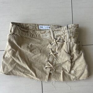 NEVER WORN Zara Tan Lace-Up Women's Shorts